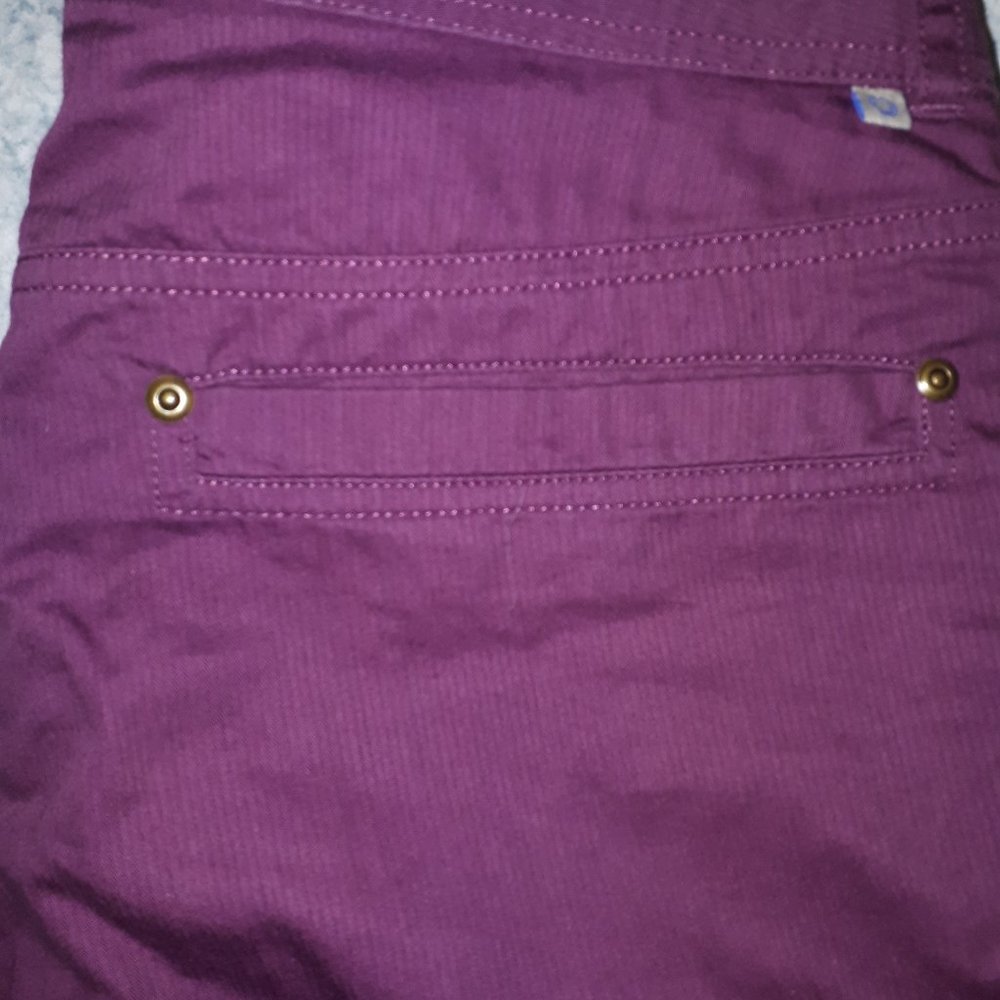 MEC Eggplant Size 10 Capri